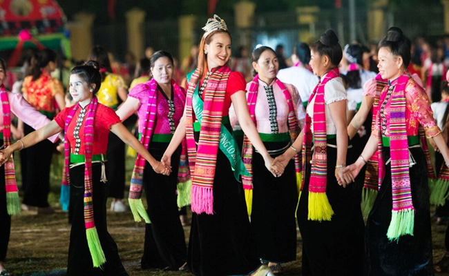 Spectacles traditionnels vietnam